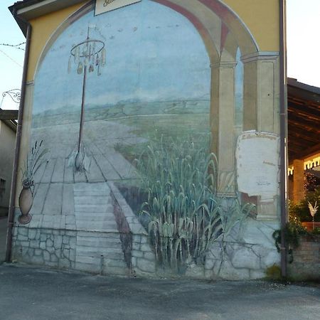Agriturismo San Martino Castiglione Tinella المظهر الخارجي الصورة