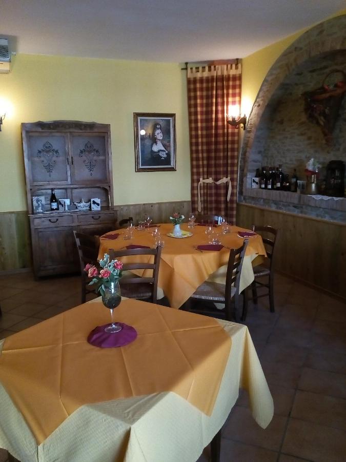 Agriturismo San Martino Castiglione Tinella المظهر الخارجي الصورة