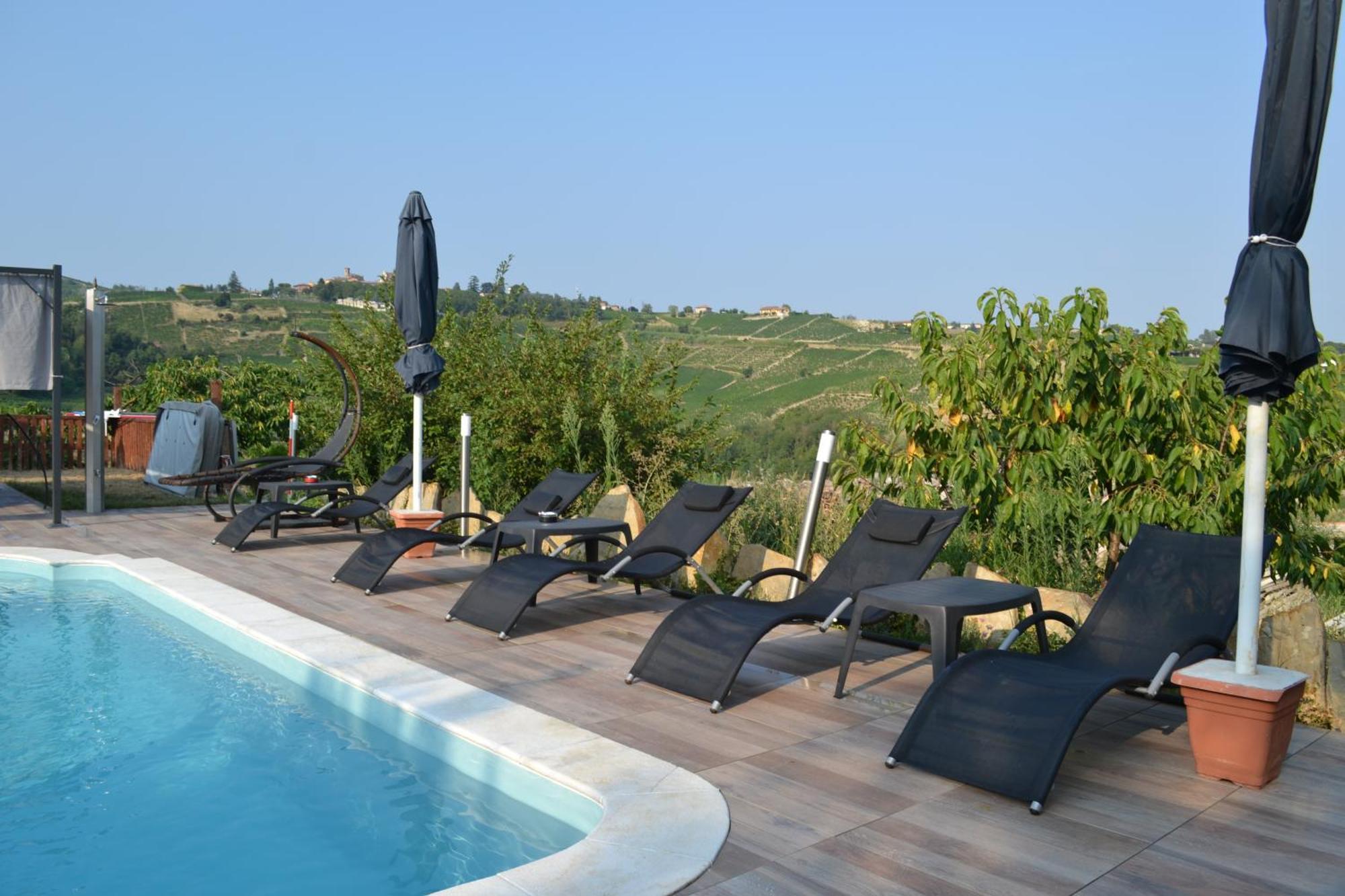 Agriturismo San Martino Castiglione Tinella المظهر الخارجي الصورة